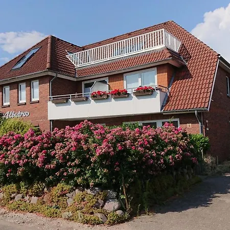 Moderne Mit Privatpool Apartament Büsum